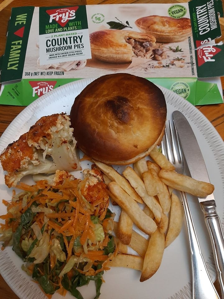 photo of Fry's Family Food Frys Mushroom Pies shared by @michellelegg on  24 Sep 2021 - review