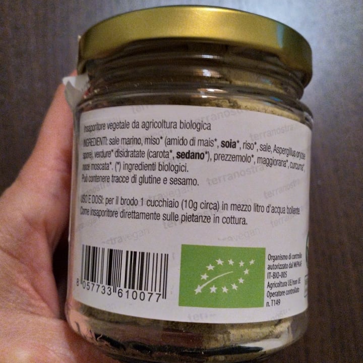 photo of Fatti per bene terranostra vegan Preparato Per Brodo Vegetale shared by @ant0basta on  30 Nov 2022 - review