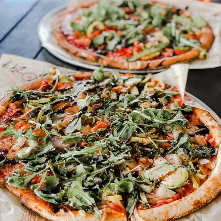 photo of Blaze Pizza Build Your Own Pizza shared by @hannahc94 on  27 Apr 2020 - review