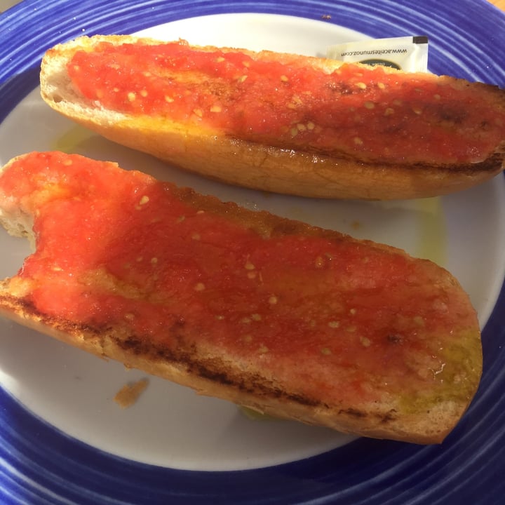 photo of Restaurante Peyma tostada de tomate shared by @julem on  16 Jul 2022 - review