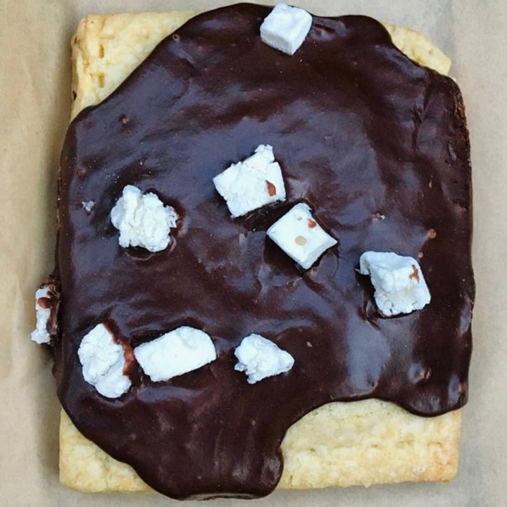 photo of Plant City Pop Tart shared by @amz8893 on  15 Nov 2020 - review
