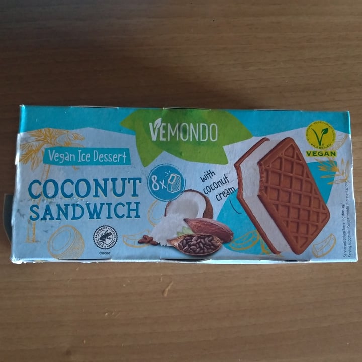 photo of Vemondo  Vegan ICE dessert shared by @scorpione1977 on  18 Jun 2021 - review