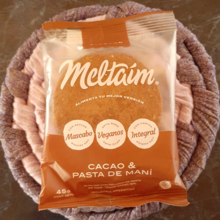 photo of Meltaím Alfajor De Cacao Y Pasta De Maní shared by @veritosca on  15 May 2021 - review