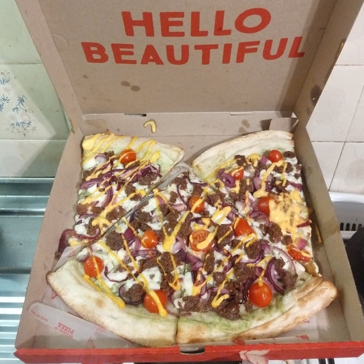 photo of Hell's Pizza Lomitas Not Guilty Pizza shared by @lelemore on  02 Apr 2022 - review