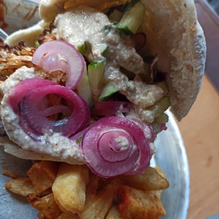 photo of Benaim Shawarma de Coliflor shared by @yazalmonacid on  13 May 2022 - review