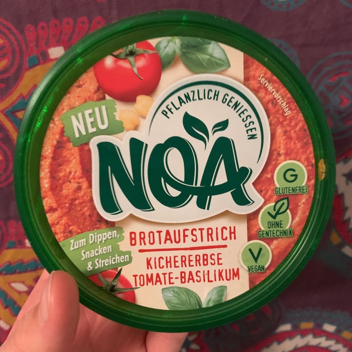 photo of Noa Hummus Tomate Basilikum shared by @monavegana on  11 Mar 2021 - review