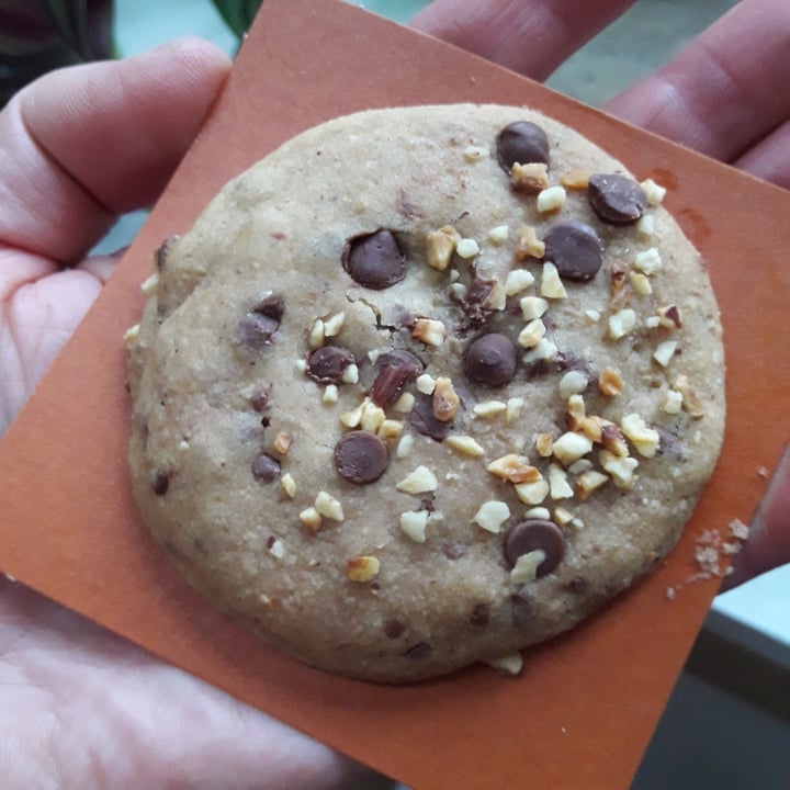 photo of Rhythm 108 Hazelnut chocolate praline soft-baked filled cookie shared by @peter-plant-power on  04 Nov 2022 - review
