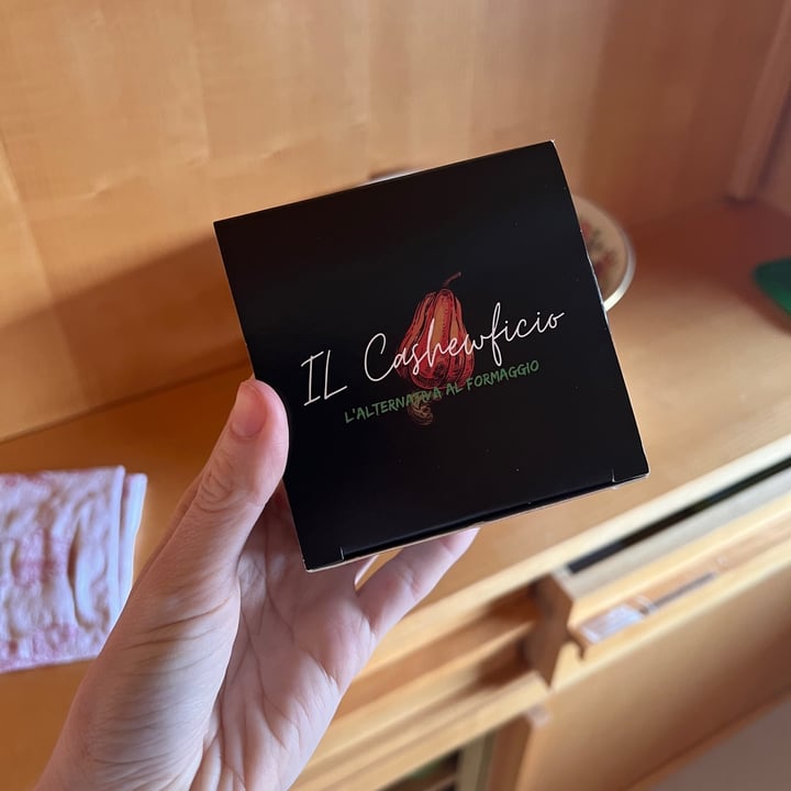 review photo of Il CashewFicio Muffervert shared by @cucinabotanica on 13 Apr 2022 - review