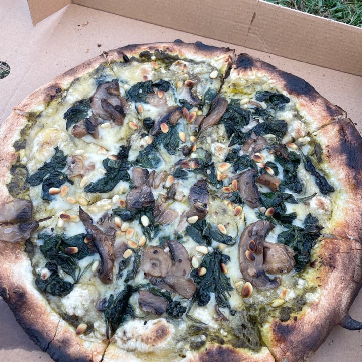 review photo of Pizzalogica vegan boscaiola shared by @earthsoul on 10 Jul 2022 - review