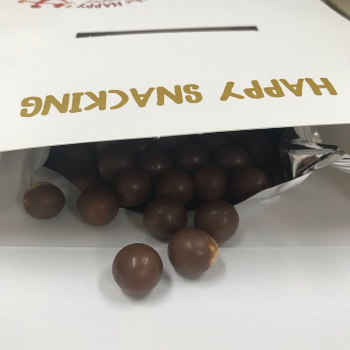 photo of The Happy Snack Company Chocolate salted caramel roasted chickpeas shared by @eedaj on  17 Jun 2021 - review