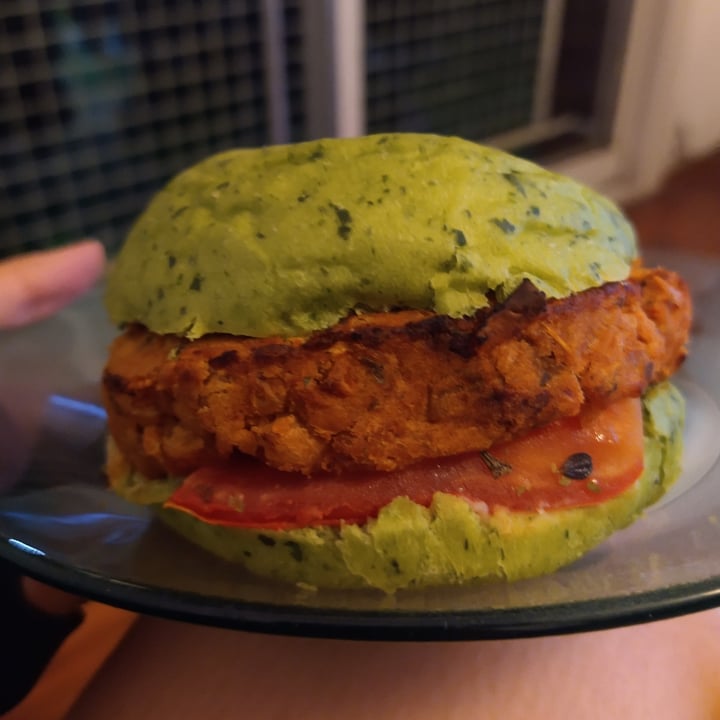 photo of Otilia burgers Hamburguesa SHIVA shared by @minerva0 on  25 Nov 2020 - review