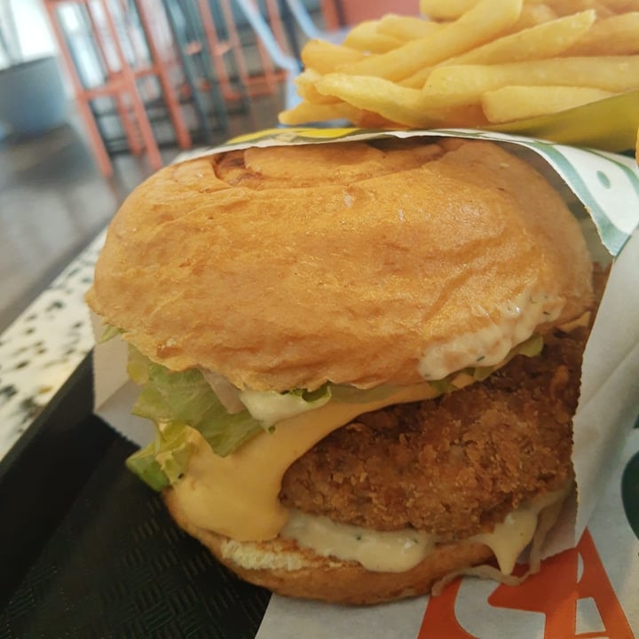 photo of JOY burgers Chick To Chick shared by @agustinaaborsato on  17 Dec 2022 - review