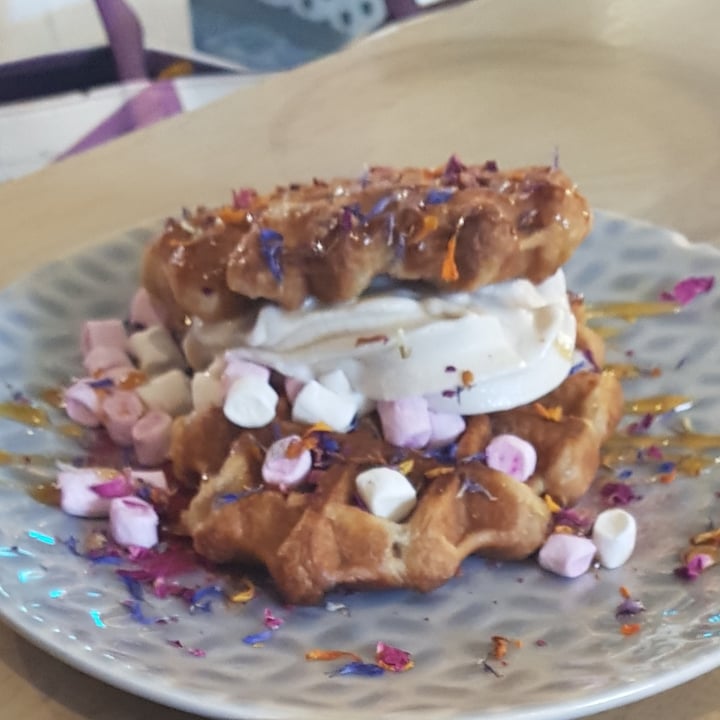 photo of Unity Diner Ice Cream Waffles shared by @alicesabrina on  18 Apr 2022 - review