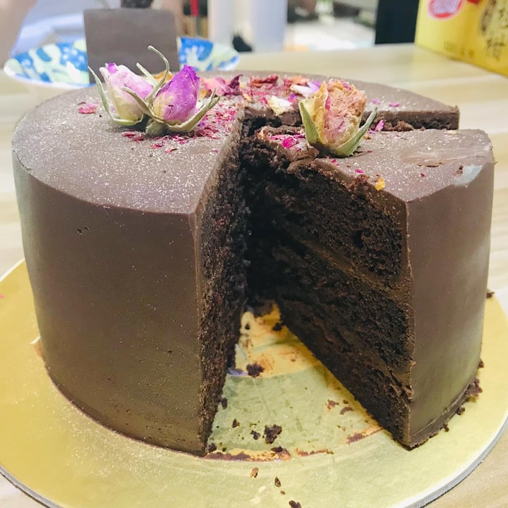 photo of Roa The Midnight Cake (Pick-up Only) The Midnight Cake shared by @gretchforveg on  08 Feb 2021 - review