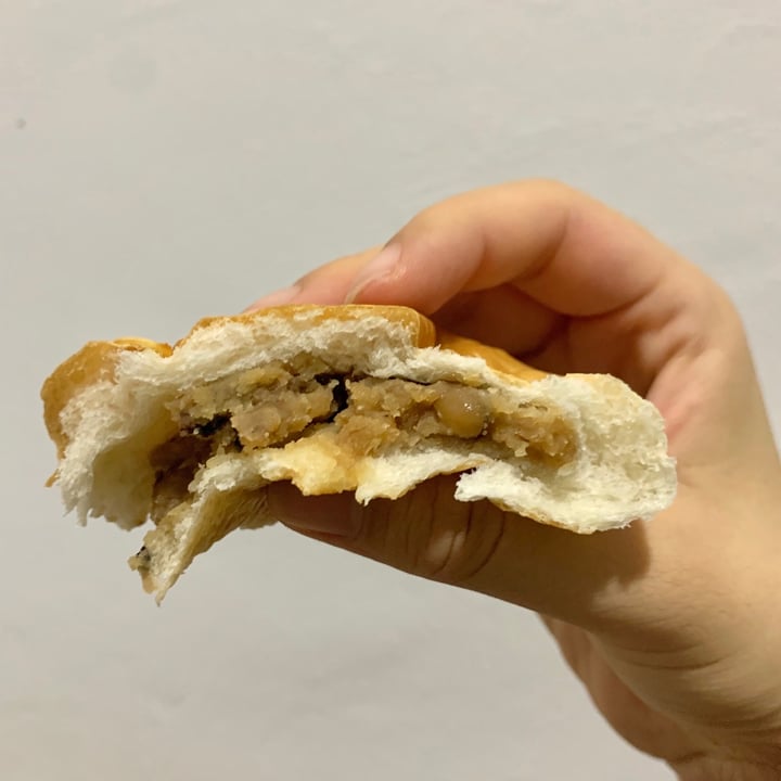 photo of Almond Bakery (Vegetarian) Cowpea Bun shared by @ibshl on  25 Jun 2020 - review