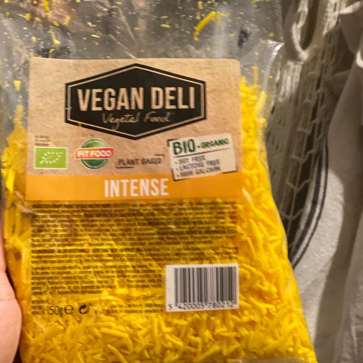 photo of Vegan Deli Vegan Cheese Intense Cheddar Style Shredded shared by @travelerafit on  22 Dec 2020 - review