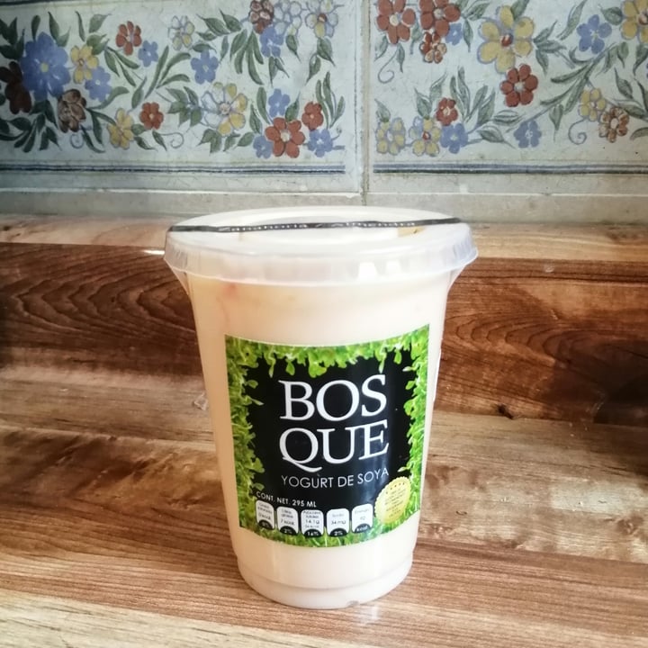 photo of Bosque Yogurt de soya sabor zanahoria y almendra shared by @taniamirel on  31 Jan 2021 - review