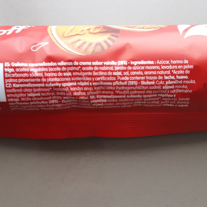 review photo of Lotus Biscoff Cream Biscuits Vanilla Flavour shared by @littleveganpanda on 30 Jan 2021 - review