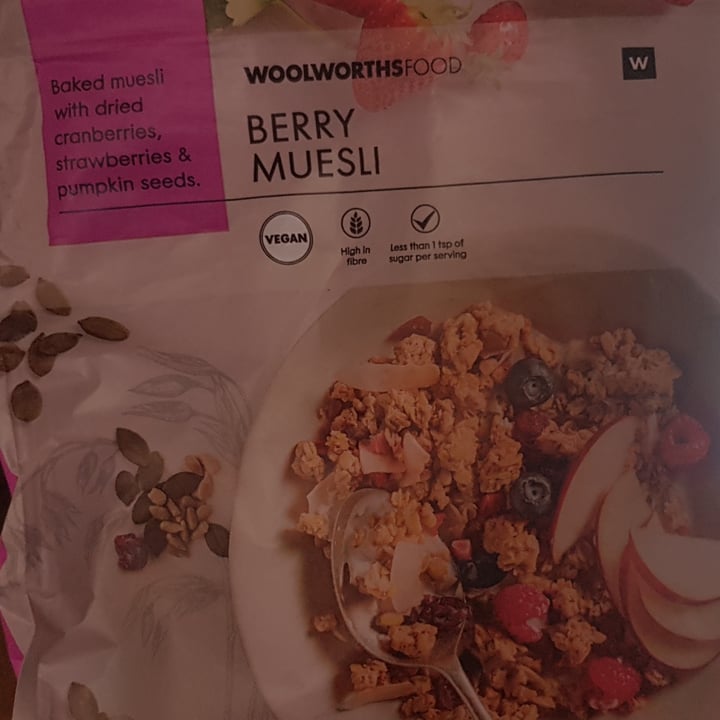photo of Woolworths Food Berry Muesli shared by @snowfairysugar on  16 Feb 2022 - review