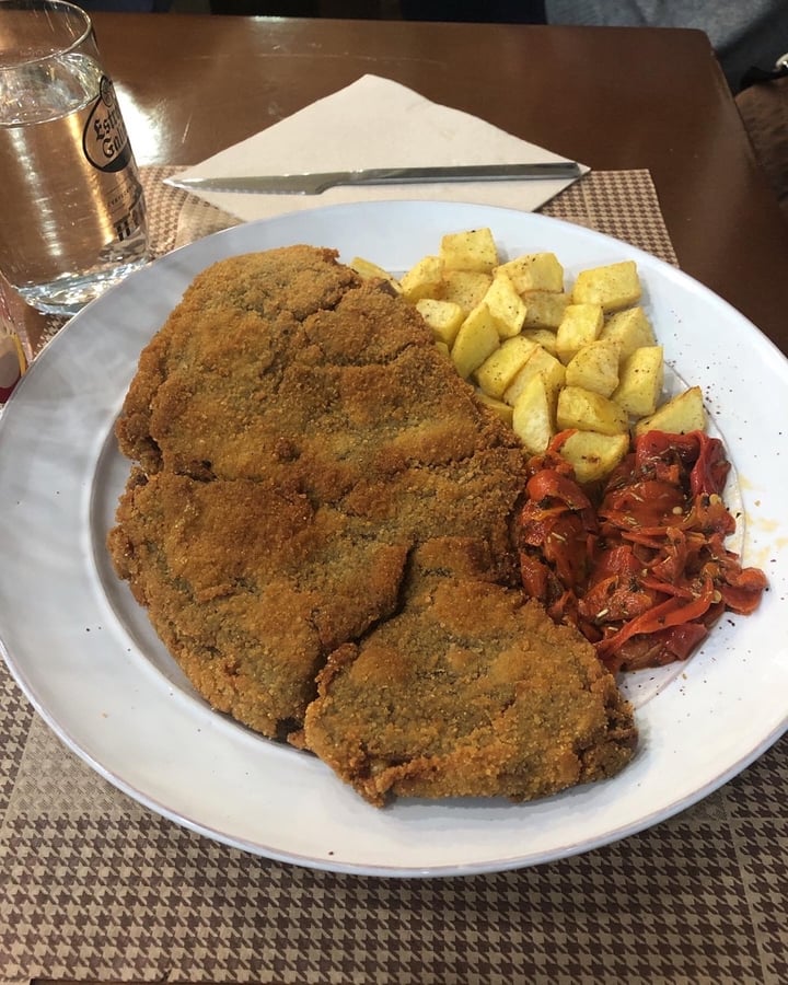 photo of Mostaza Y Media Cachopo De Seitan Relleno shared by @mariuca18 on  11 Apr 2020 - review