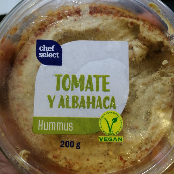 review photo of Chef Select Hummus Tomate y Albahaca shared by @sebasdrago12 on 26 Sep 2020 - review