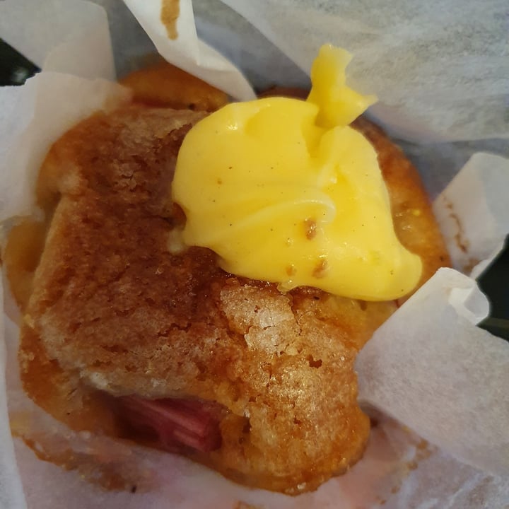 photo of Coughlans Bakery Sutton Rhubarb And Custard Muffin shared by @gembean on  03 Feb 2021 - review