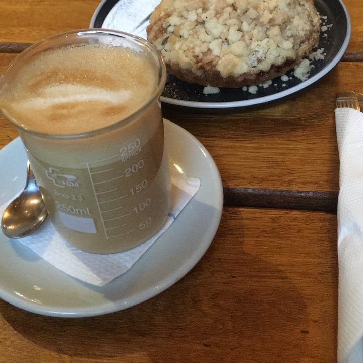 photo of Alchemy latte shared by @lauchis on  15 May 2022 - review