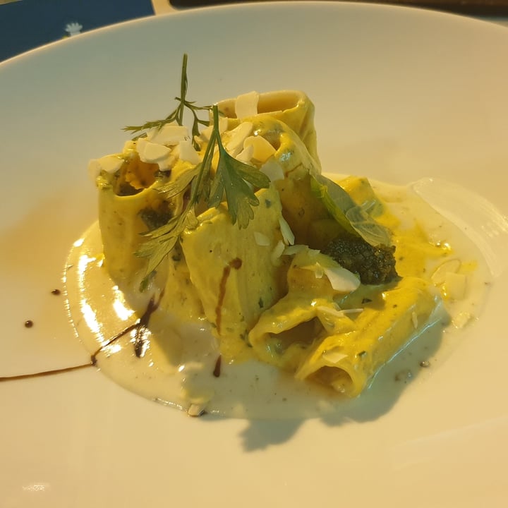 photo of Ristorante La Casina di Alice Paccheri con Albiccocca, Noci, Crema Alle Erbette shared by @emaaambero on  18 Apr 2022 - review