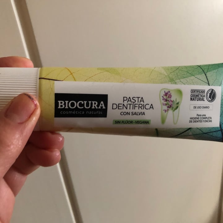 photo of Biocura Biocura Pasta Dentífrica Vegana shared by @ursa on  16 Feb 2021 - review
