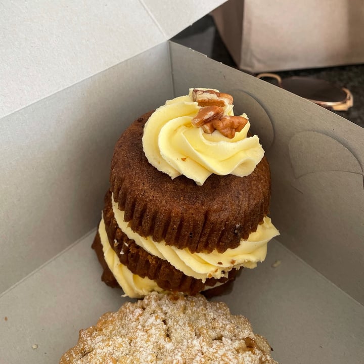 photo of Dolce Bakery Carrot Cake shared by @tsbarker on  30 Mar 2021 - review
