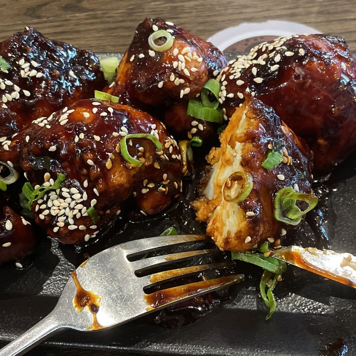 photo of Mugg & Bean Asian Cauliflower Bites shared by @pigsnpaws on  19 Dec 2021 - review