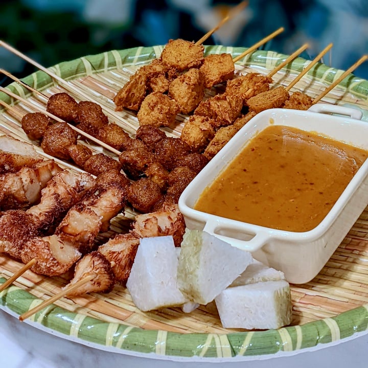photo of Mother Earth Vegetarian Triple Satay Platter with Signature Satay Sauce shared by @xinru-t on  12 Jul 2022 - review