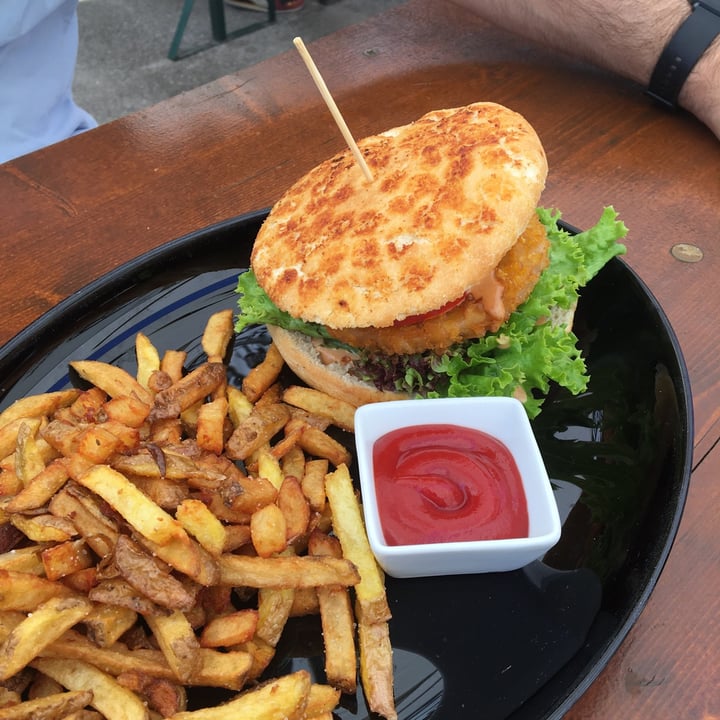 review photo of Green Flamingo Innsbruck Don’t be a chicken sandwich shared by @taz on 14 Oct 2022 - review