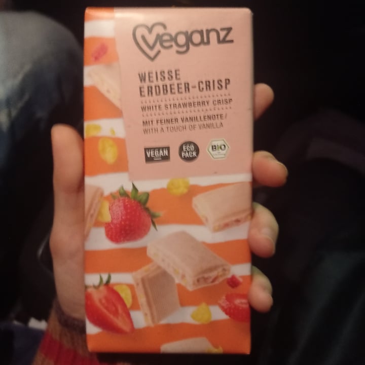 review photo of Veganz Weiß Erdbeer-Crisp shared by @kallia on 16 Dec 2022 - review