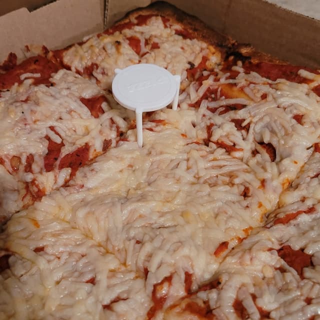菜肴“Vegan Sicilian Pizza”的照片
