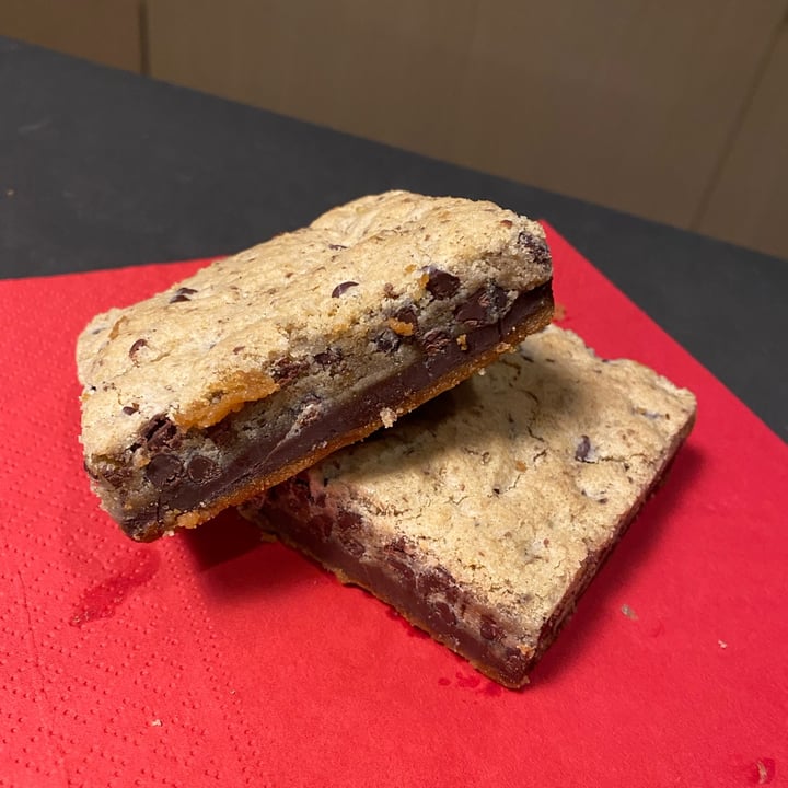 photo of Vegan Sugar Chocolate Chip Bar shared by @blsnew on  06 Sep 2022 - review