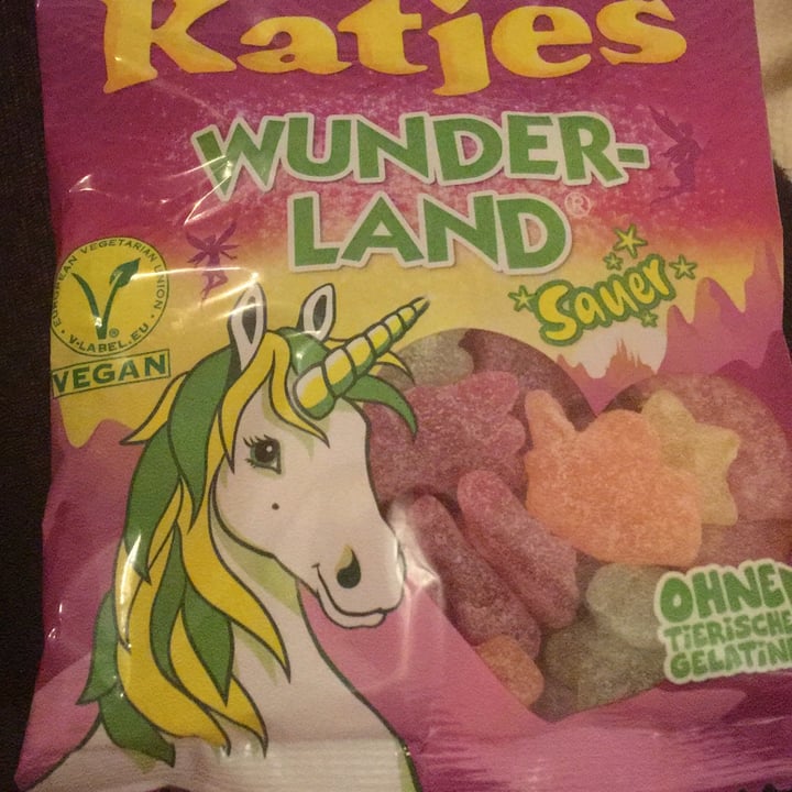 review photo of Katjes Wunder-Land Sauer (Sour) shared by @cherrylady33 on 25 May 2020 - review