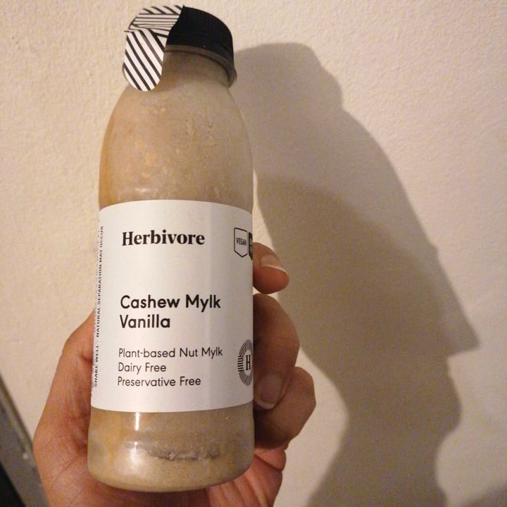 photo of Herbivore Cashew Mylk Vanilla shared by @rushisushi7 on  04 Aug 2020 - review