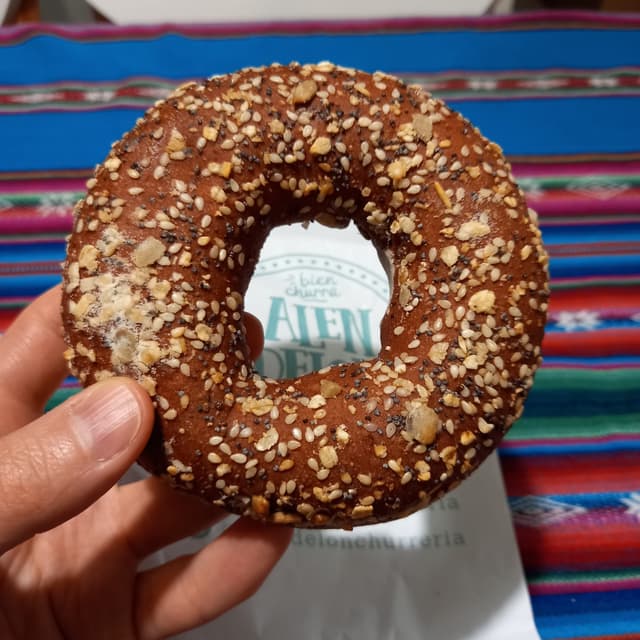 Photo of the dish “Bagel vegana de Algarroba”