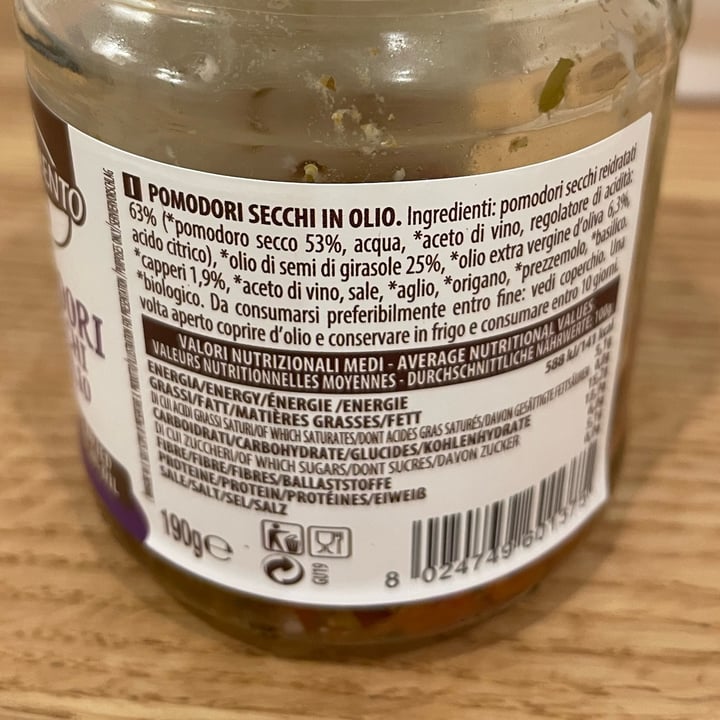 review photo of Il nutrimento bio organic pomodori secchi in olio ( Con Capperi ) shared by @ilafalorsa on 22 Jun 2022 - review