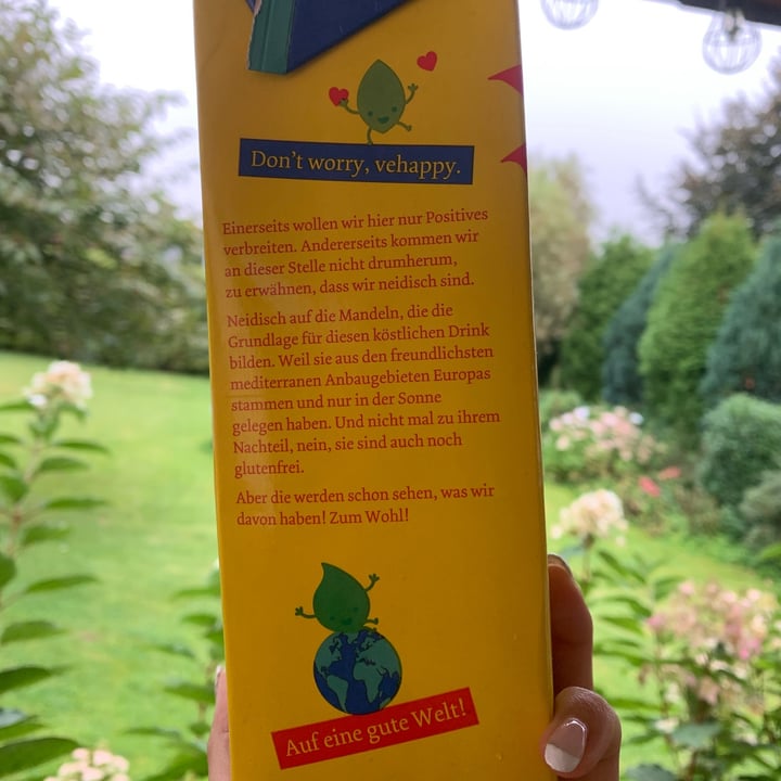 review photo of Ve Happy Mandel Drink ungesüßt shared by @veggiegoesvegan on 05 Oct 2021 - review