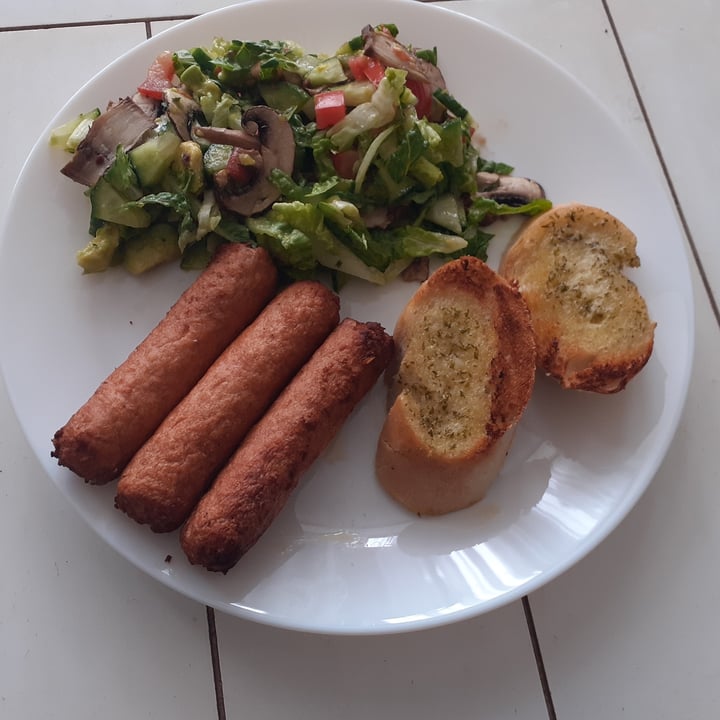 photo of Linda McCartney's 6 Vegetarian Chorizo & Red Pepper Sausages shared by @chandnibhudia on  22 Dec 2020 - review