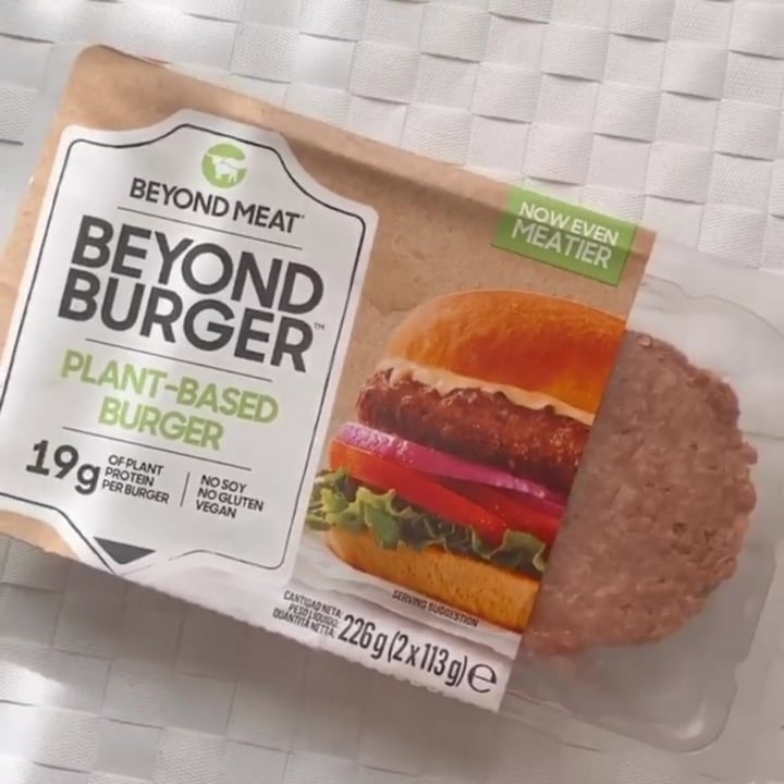 photo of Beyond Meat Beyond Burger Plant-Based Burger 19g shared by @greeningg on  09 Nov 2020 - review