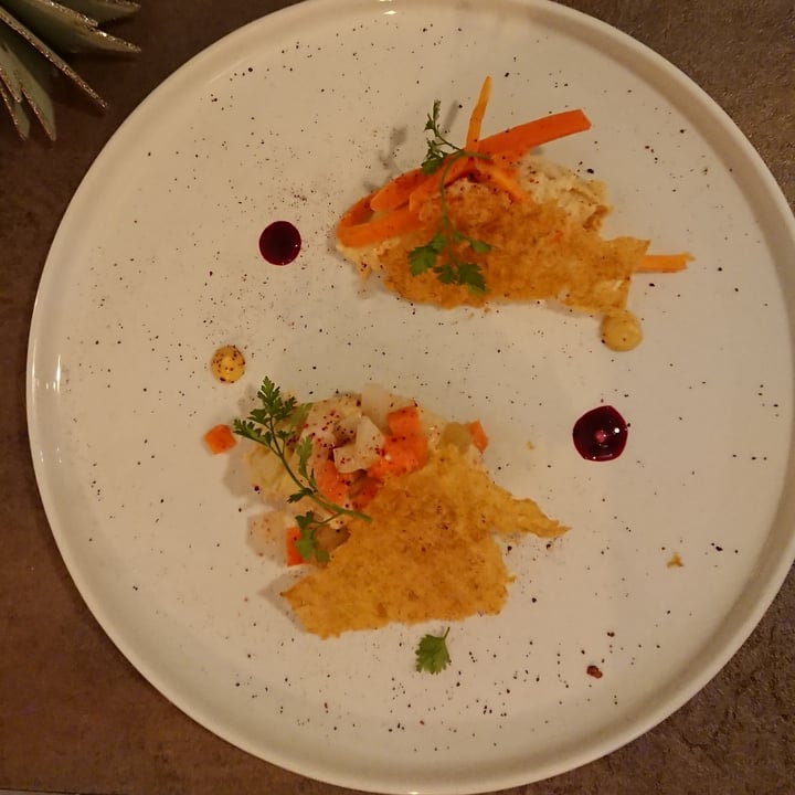 photo of Erbavoglio Hummus-based appetizer shared by @antonellaf on  29 Dec 2021 - review