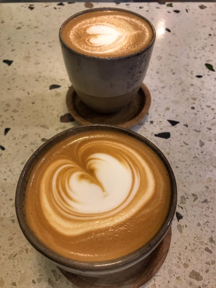 photo of Surry Hills Coffee Shop Cafe Con Leche De Almendras shared by @romitutu on  19 Dec 2019 - review