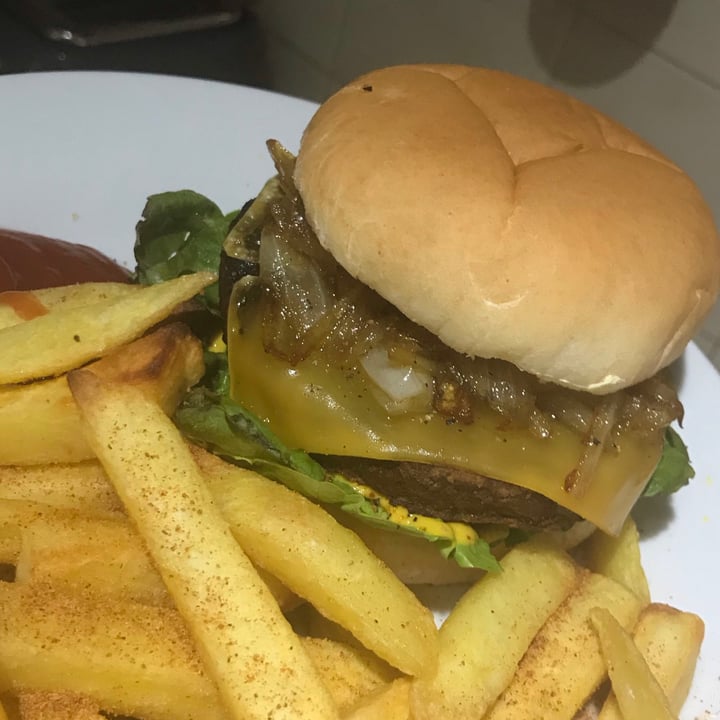 photo of Quorn Ultimate Burger shared by @mollyjane on  13 Dec 2020 - review
