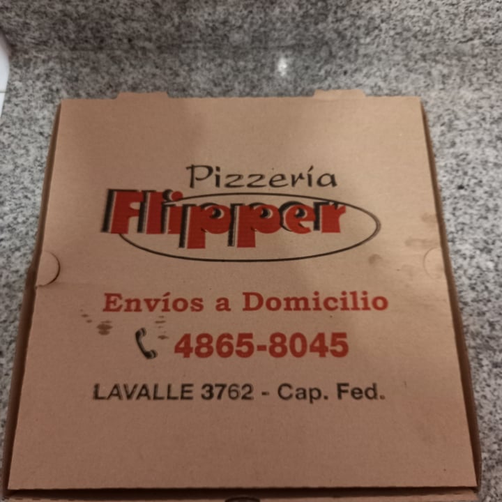 photo of Flipper Pizza Pizza De Jamón Y Morrones shared by @mariegreen on  02 Apr 2021 - review