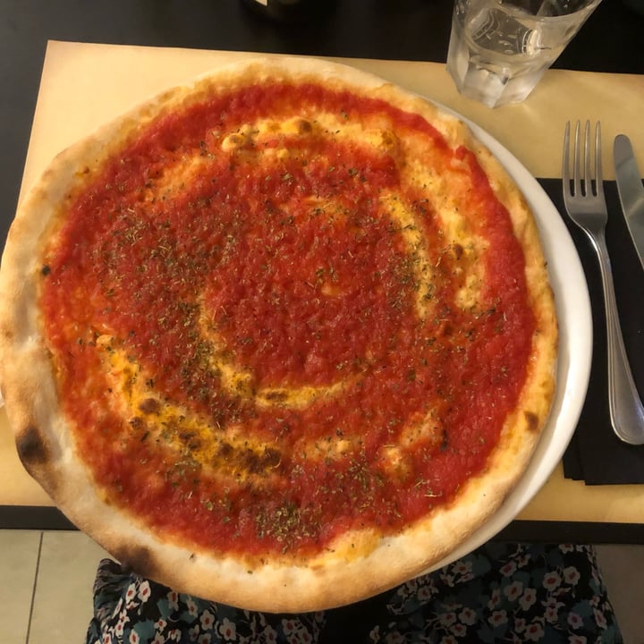 photo of Cristian Pizza Restaurant pizza rossa shared by @luciapaladini on  10 Jun 2022 - review