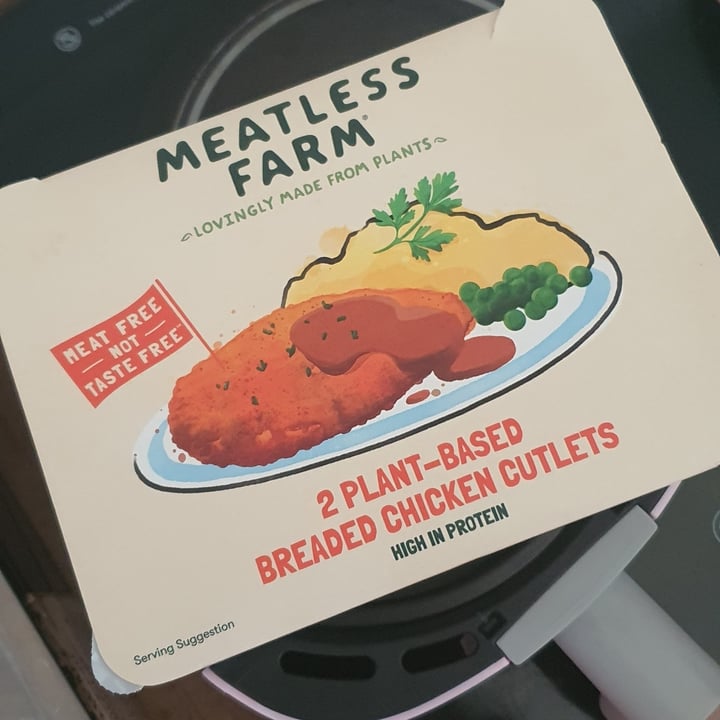 photo of Meatless Farm Plant-based Breaded Chicken Cutlets shared by @jotterbook on  16 May 2021 - review