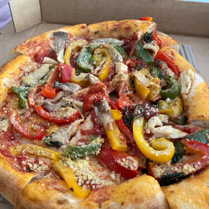 photo of Real Food Novena Sourdough Roasted Peppers Pizza shared by @hollya113 on  22 Feb 2021 - review